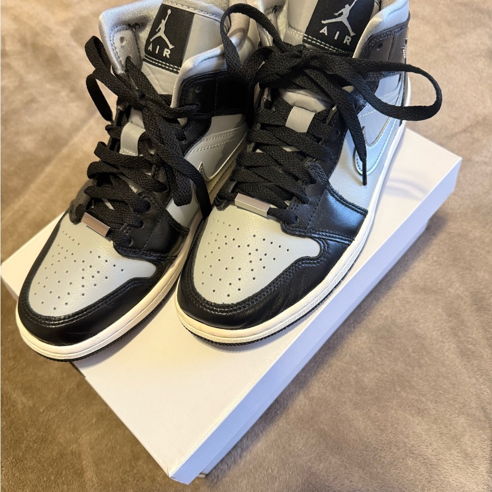 Nike Women's Sneakers - Black and Gray